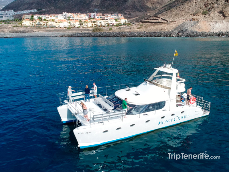 montecristo-front-of-los-cristianos-bay