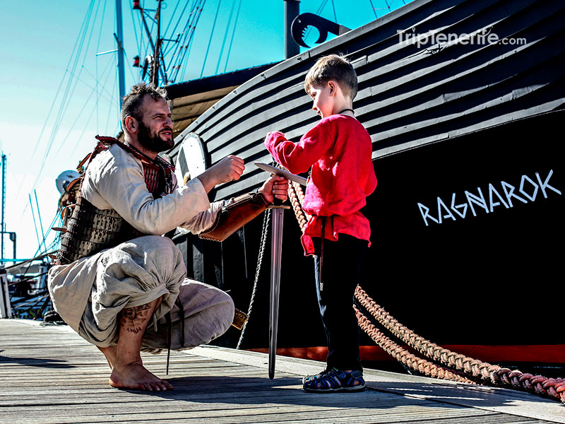 Viking with kid